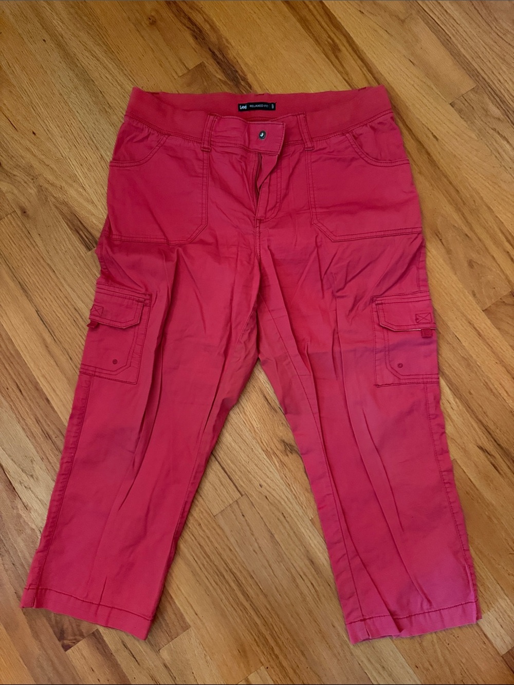Lee Women's Cargo Capris - Bright coral pink